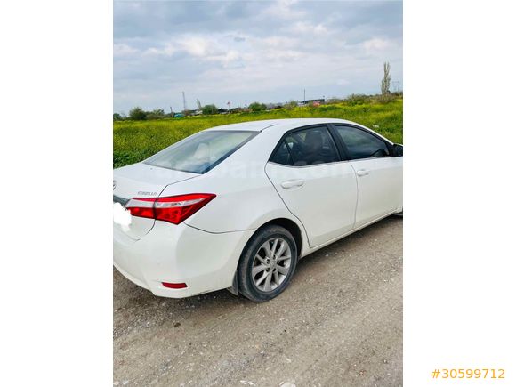 Sahibinden Toyota Corolla 1.4 D-4D Premium 2013 Model Manisa
