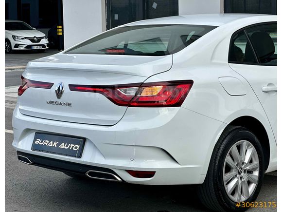 BURAK OTO KİRALAMA ADANA RENAULT MEGANE