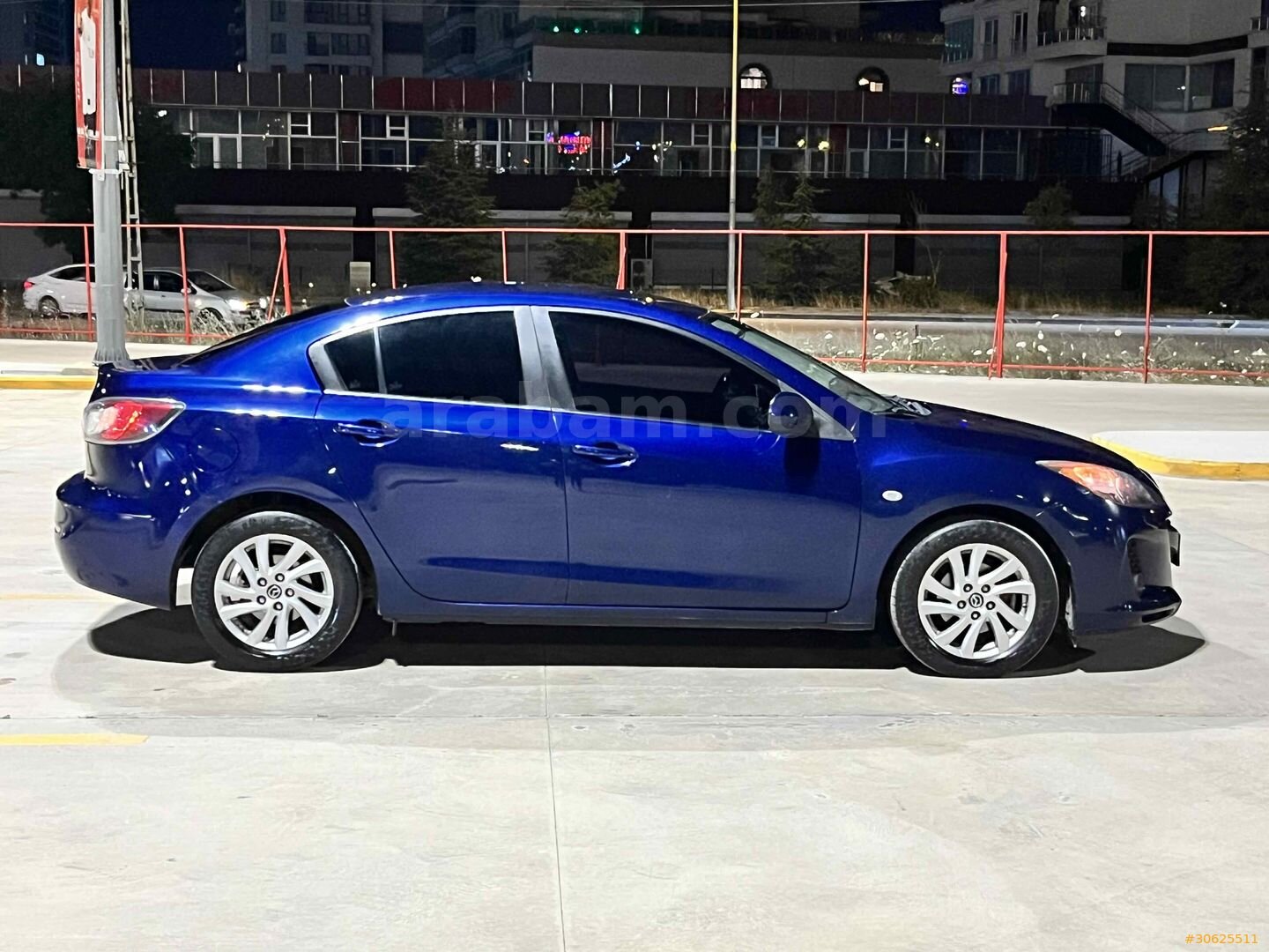 Memurdan 2012 Model Mazda 3 4