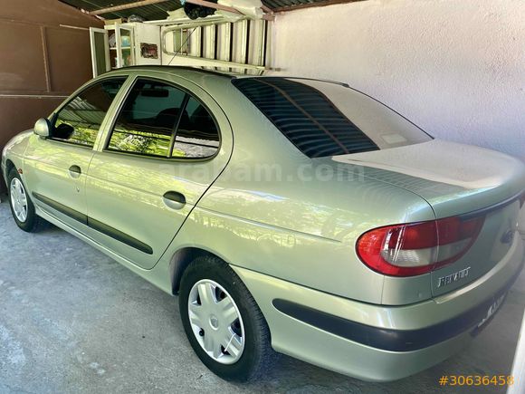 Sahibinden Renault Megane 1.4 Authentique 2002 Model 