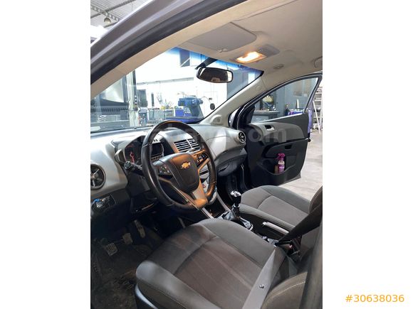 Chevrolet Aveo 1.4 LTZ 2012 Model