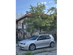Volkswagen Golf 1.6 Trendline 2000 Model 
