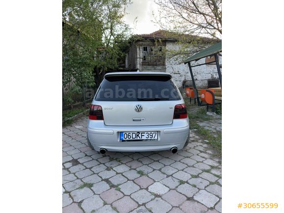 Volkswagen Golf 1.6 Trendline 2000 Model 