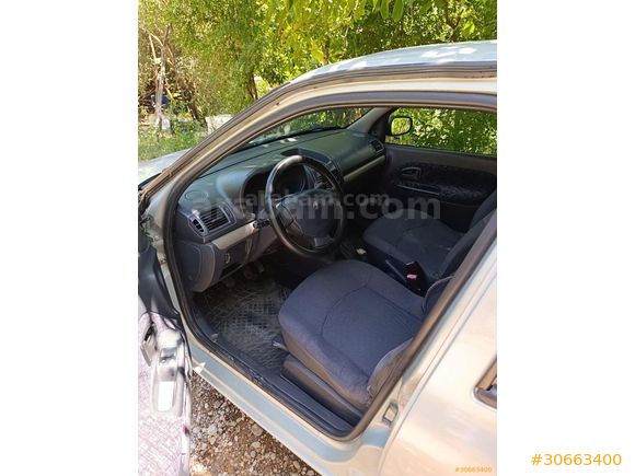 Sahibinden Renault Clio 1.2 Authentique 2004 Model