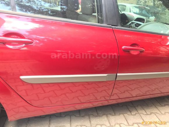  2009 MODEL SORUNSUZ BAKIMLARI TAM MEGANE 2 SIFIR AKÜLÜ