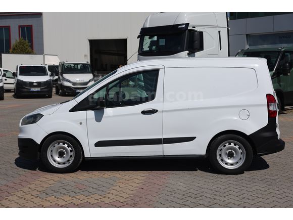BÜYÜKSOYLU BEYSOY'DAN 2016 TRANSİT COURIER 1.5TDCI TRND PANELVAN