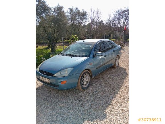 Sahibinden Ford Focus 1.6 Ghia 2001 Model 