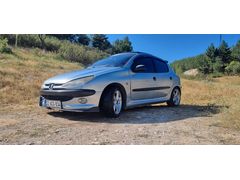 Sahibinden Peugeot 206 1.4 XT Sunroof. Klima Dolu Paket