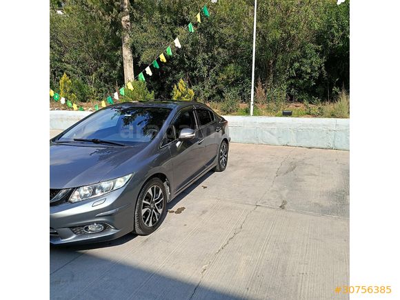 Sahibinden Honda Civic 1.6 ECO Elegance 2015 tüpü değişmiş bu ay muyanesi var