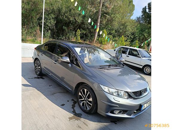 Sahibinden Honda Civic 1.6 ECO Elegance 2015 tüpü değişmiş bu ay muyanesi var
