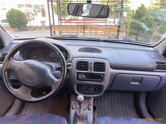 Sahibinden Renault Clio 1.4 RNA 2000    Model TAKAS OLUR ÜST MODELERLE