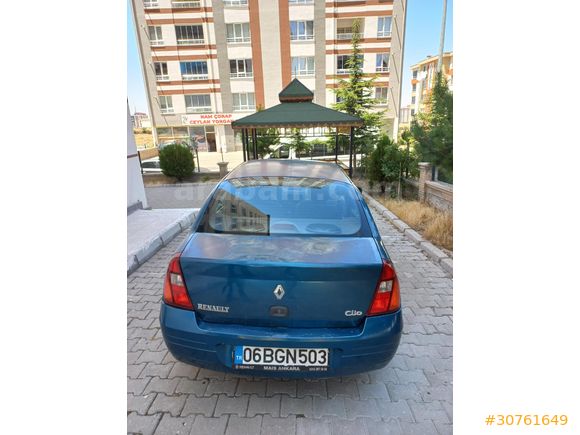 Sahibinden Renault Clio 1.4 RNA 2000    Model TAKAS OLUR ÜST MODELERLE
