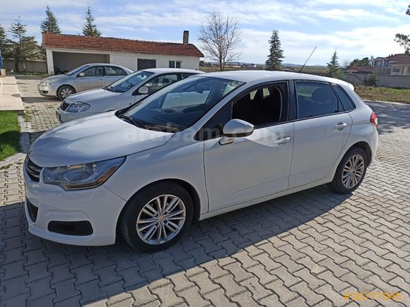 Sahibinden Citroen C4 1.6 HDi Attraction 2012 Model