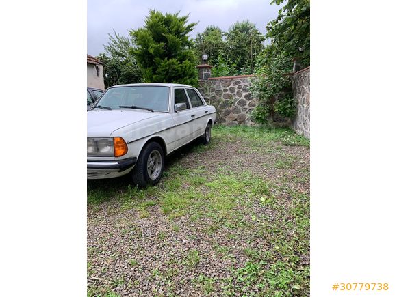Yeni Muayeneli  w123 Mercedes