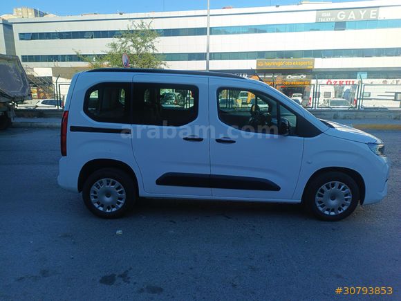 Galeriden Opel Combo 1.5 CDTI Edition Plus 2025 Model İstanbul