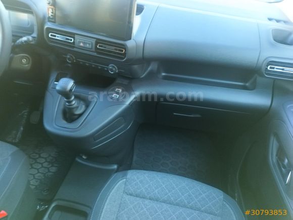 Galeriden Opel Combo 1.5 CDTI Edition Plus 2025 Model İstanbul