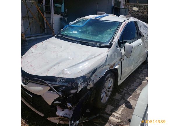 2023 model Corolla 1.5 HURDA BELGELİDİR TRAFİĞE ÇIKMAZ