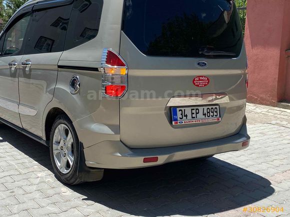 Galeriden Ford Tourneo Courier 1.6 TDCi Deluxe 2017 Model Van