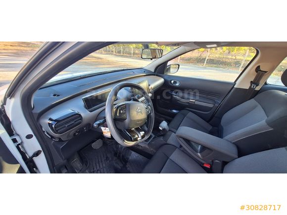 Sahibinden Citroen C4 Cactus 1.2 PureTech Feel 2017 Model