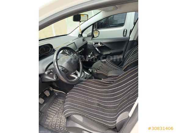 Düşük Km Degisensiz Peugeot 208 1.4 HDi Active 2015 Model