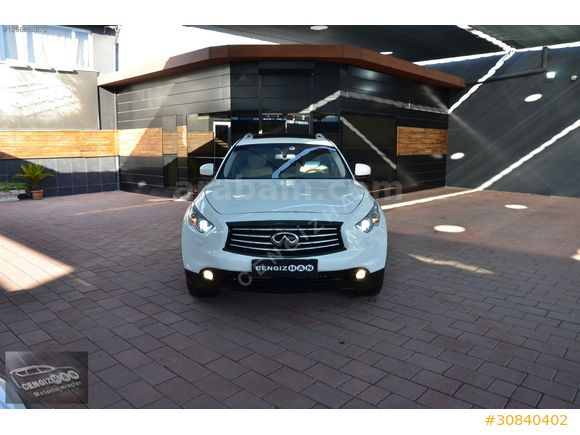 CENGİZHAN ' da 2015 INFINITI QX70 3.0d S PREMIUM HATASIZ