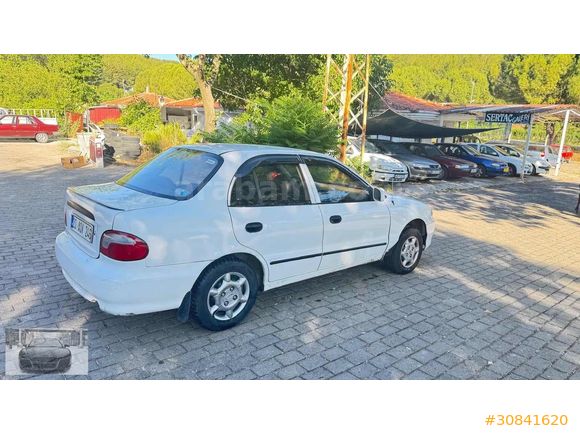 2000 HYUNDAI ACCENT