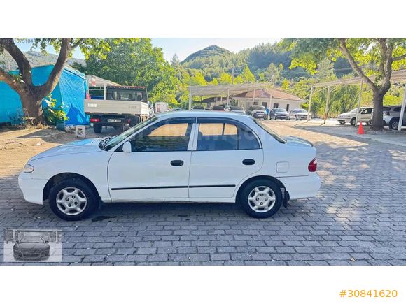2000 HYUNDAI ACCENT