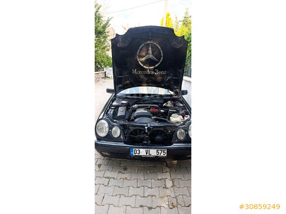 Mercedes - Benz E200 ELEGANCE 1996 Model