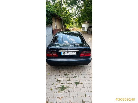 Mercedes - Benz E200 ELEGANCE 1996 Model