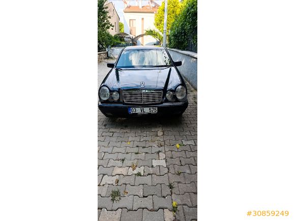 Mercedes - Benz E200 ELEGANCE 1996 Model