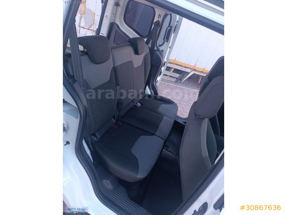 AKGÜL OTOMOTİV DEN 2017 MODEL COURİER 1.5TDCİ TREND