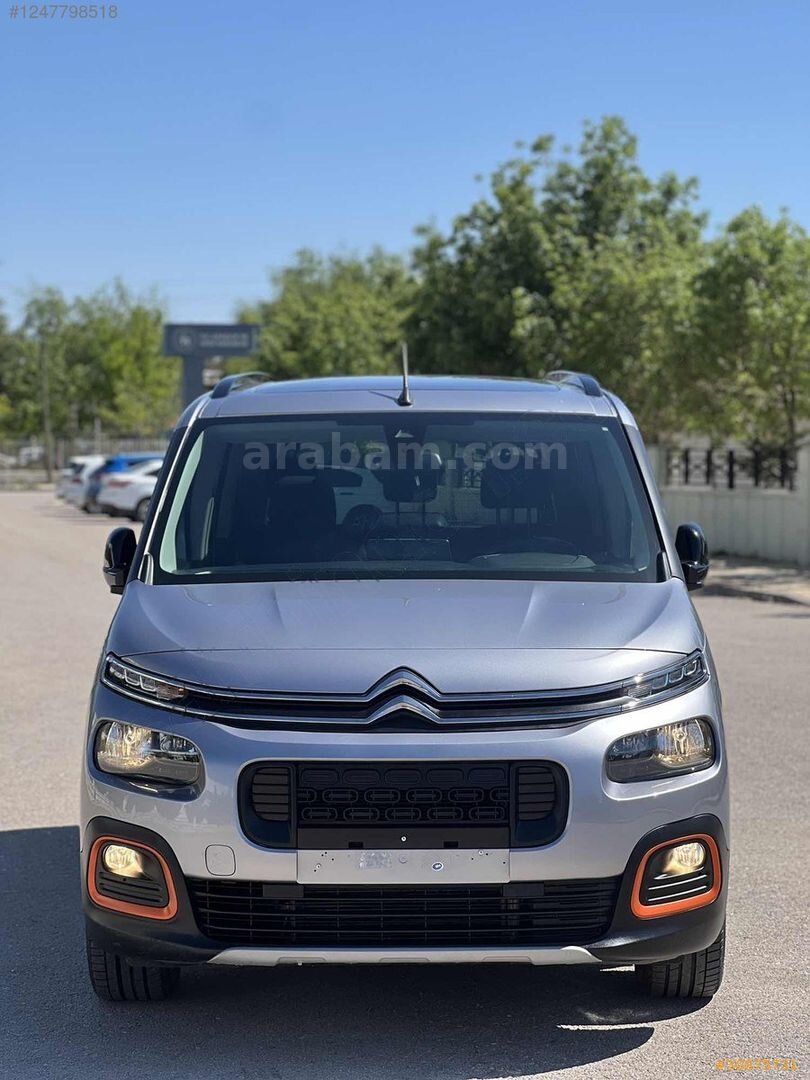 Galeriden Citroen Berlingo 1.5 BlueHDI Shine Bold 2023 Model Aksaray 42.000 km Gri 2