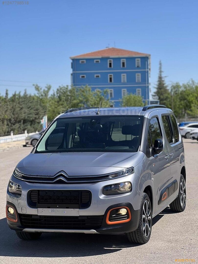 Galeriden Citroen Berlingo 1.5 BlueHDI Shine Bold 2023 Model Aksaray 42.000 km Gri 3