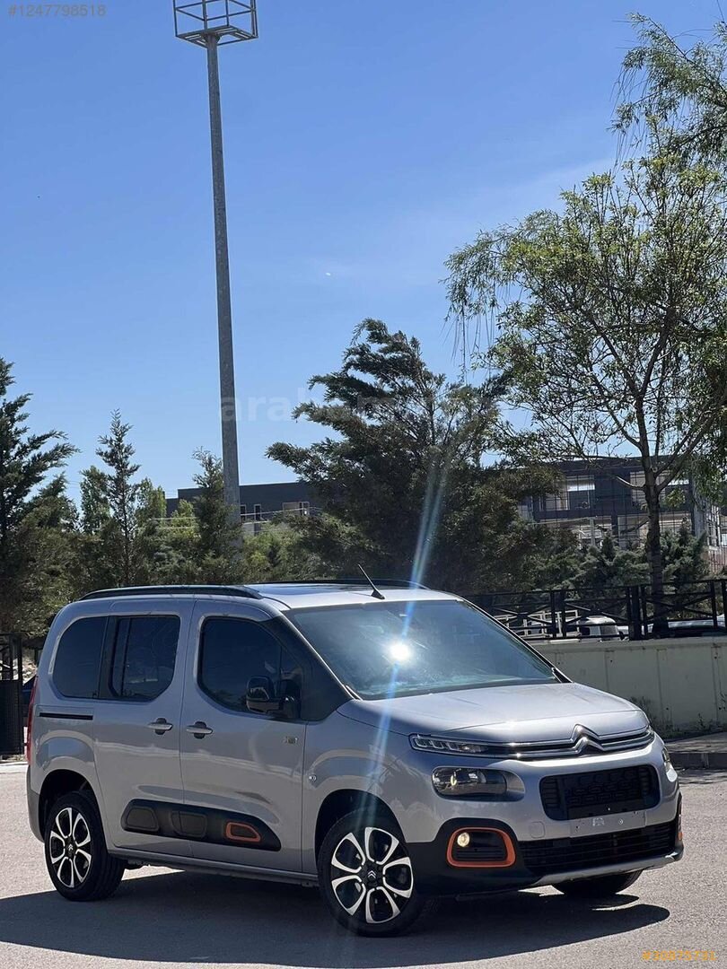 Galeriden Citroen Berlingo 1.5 BlueHDI Shine Bold 2023 Model Aksaray 42.000 km Gri 7
