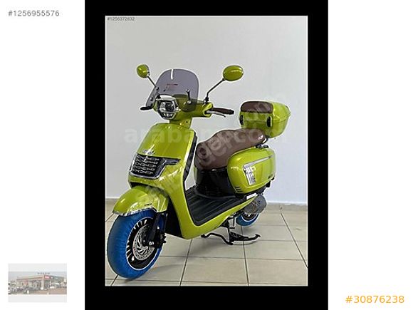 RAVİDA MAX 50 CC MOTORSİKLET ÖZM MOTORS GÜVENCESİ İLE KASK HEDİYELİ 