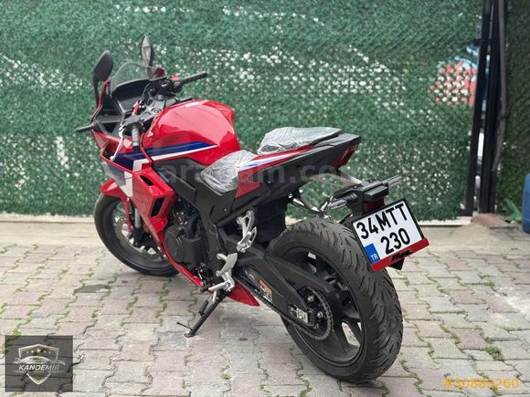 2024 MODEL CBR 500 R JİLETİNLERİ ÜZERİNDE TAKAS OLUR