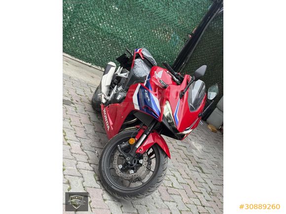 2024 MODEL CBR 500 R JİLETİNLERİ ÜZERİNDE TAKAS OLUR