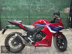 2024 MODEL CBR 500 R JİLETİNLERİ ÜZERİNDE TAKAS OLUR