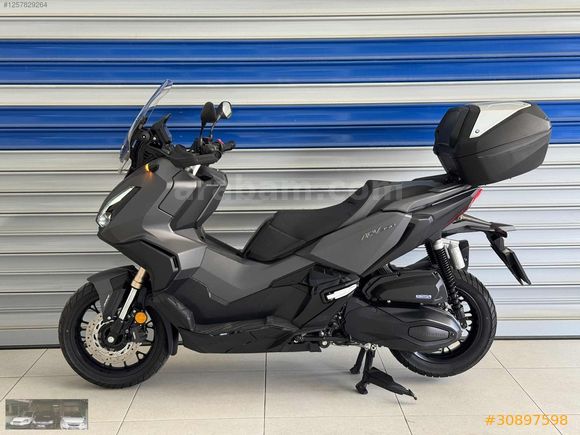 2023 MODEL HATASIZ ADV 350 - ÖZEL PLAKA - AKILLI ÇANTA DÜŞÜK KM