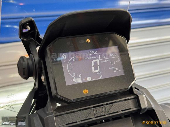 2023 MODEL HATASIZ ADV 350 - ÖZEL PLAKA - AKILLI ÇANTA DÜŞÜK KM