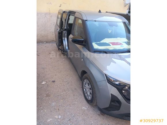 Sahibinden Ford Tourneo Courier 1.0 EcoBoost Deluxe 2024 Model