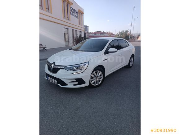 Memurdan 1.3 TCe otomatik Hatasız Servis bakımlı