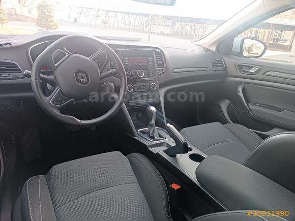 Memurdan 1.3 TCe otomatik Hatasız Servis bakımlı