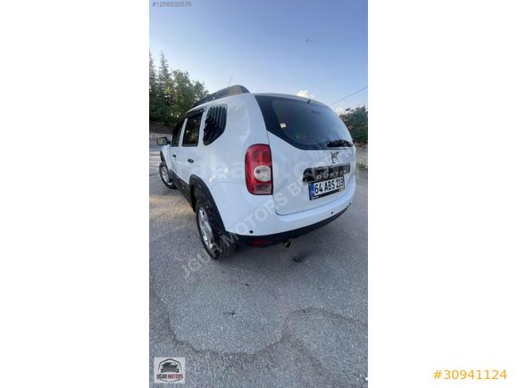 2013 model 4x2 Dacia duster