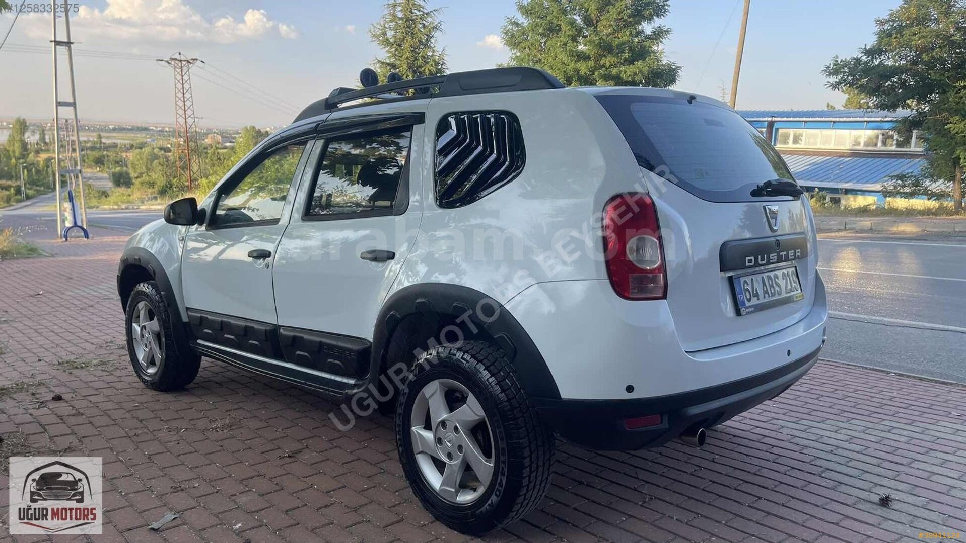 2013 model 4x2 Dacia duster 2