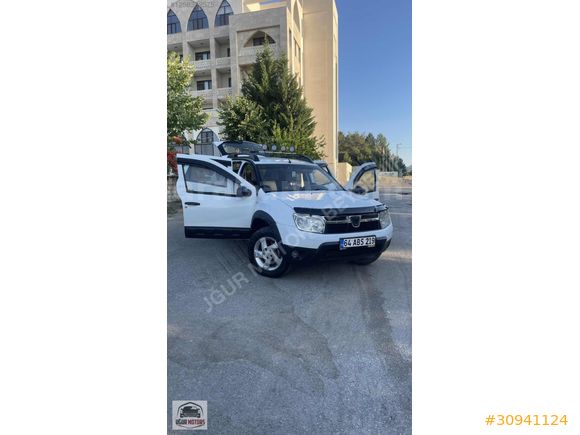2013 model 4x2 Dacia duster