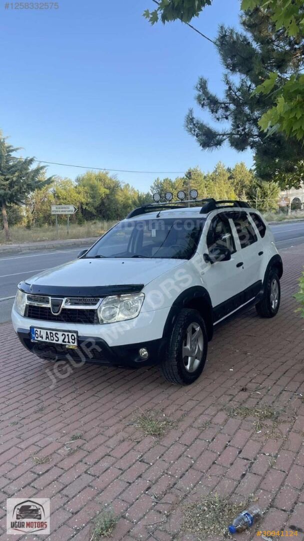 2013 model 4x2 Dacia duster 4