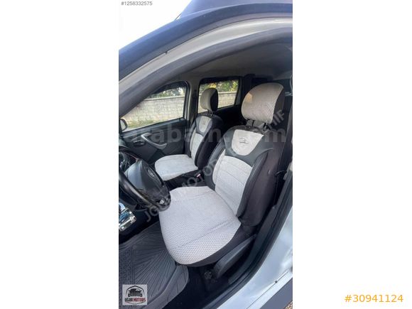 2013 model 4x2 Dacia duster
