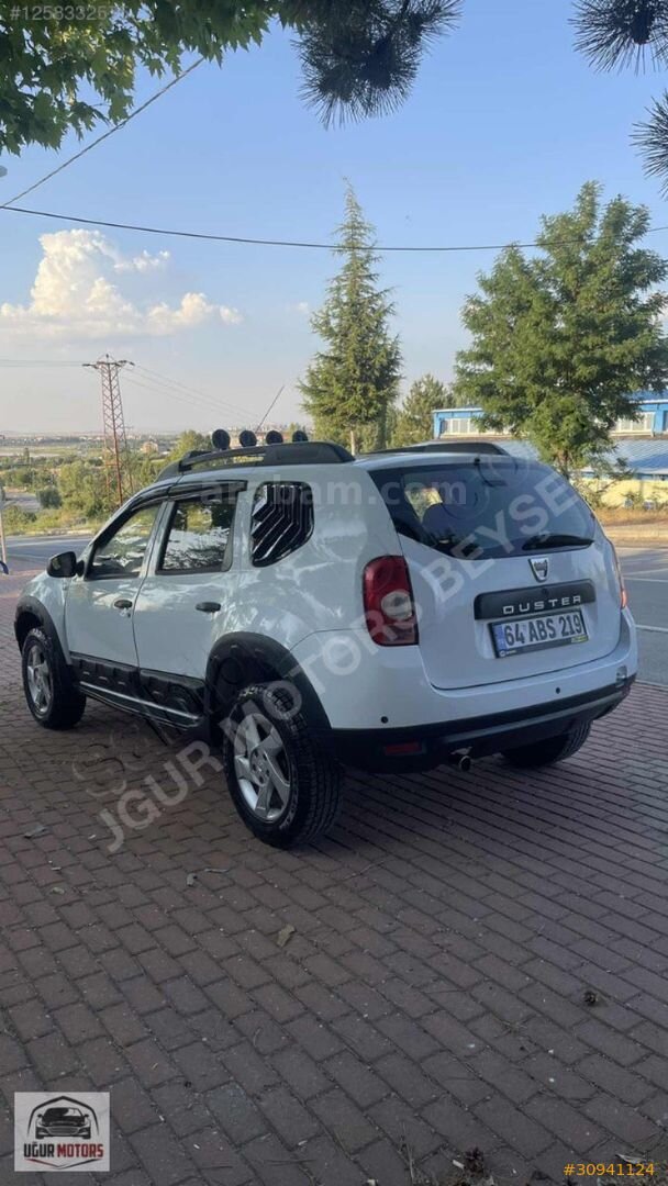 2013 model 4x2 Dacia duster 3
