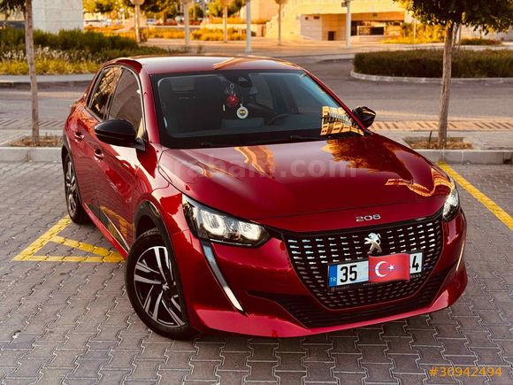 Sahibinden Peugeot 208 1.2 PureTech Allure Selection 2022 Model 